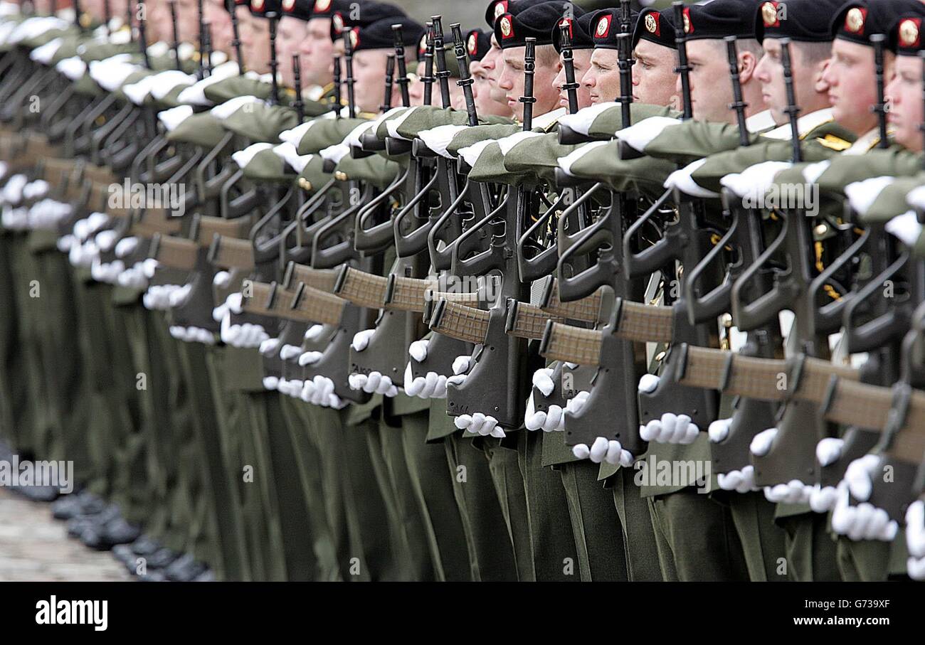 Members of the irish army at royal hospital kilmainham hi-res stock ...