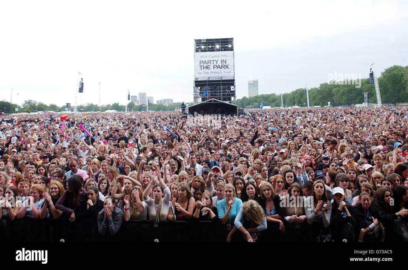 Party in the Park Stock Photo Alamy