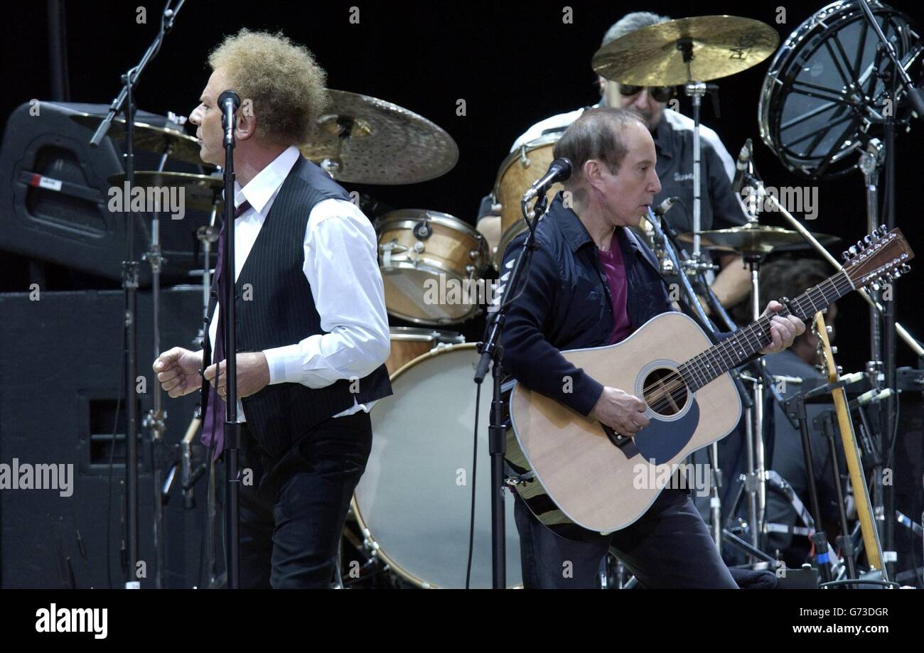 Simon and Garfunkel Concert Stock Photo Alamy