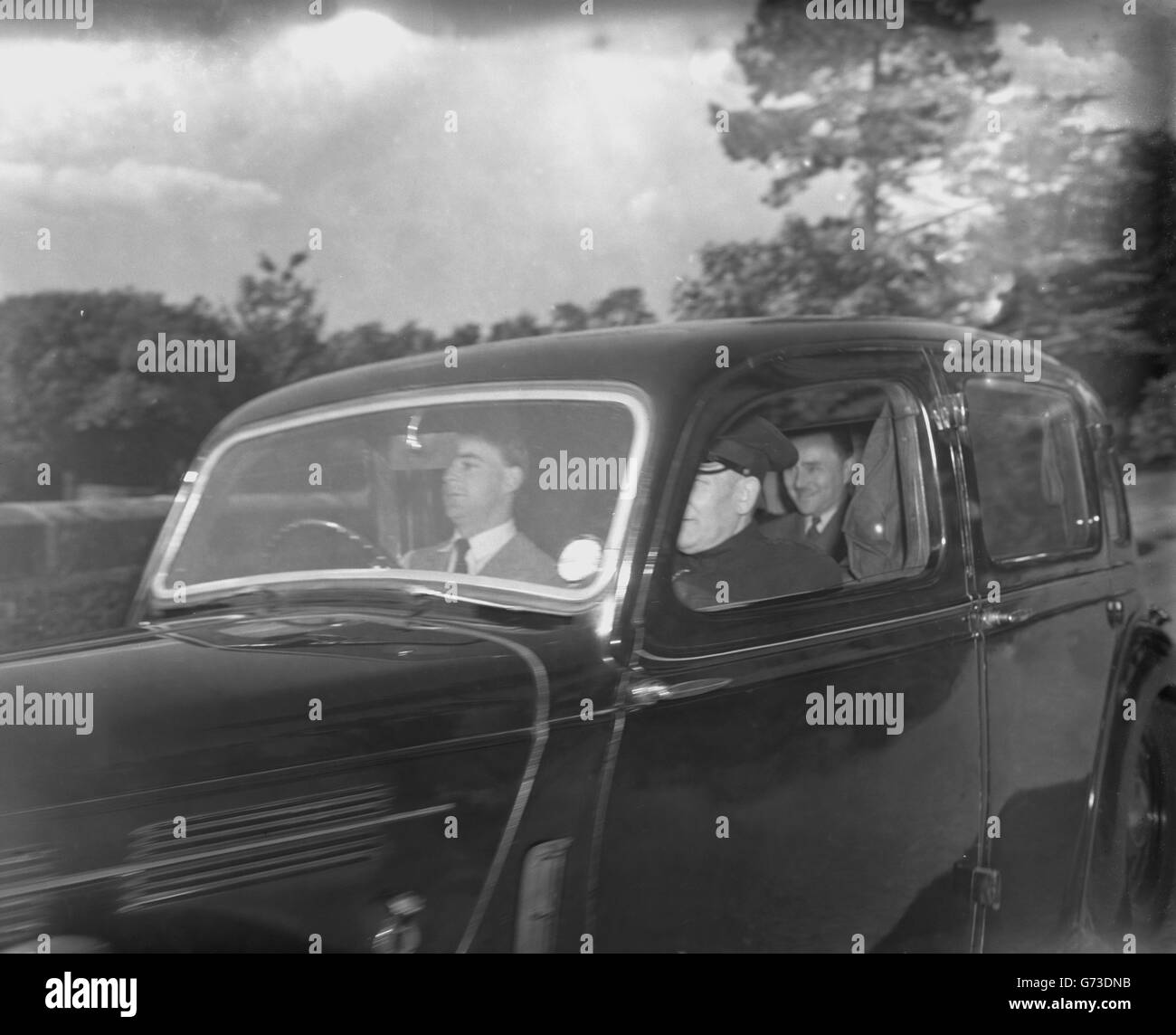 John George Haigh smiles as he leaves Lewes Prison on his way to the Assize Court for the second day of his trail on the charge of murdering Mrs Olive Durand-Deacon, one of the victims of the so-called 'Acid Bath Murders'. Haigh was later executed for his crimes. Stock Photo