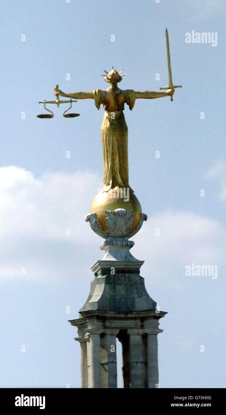 The statue of justice Stock Photo Alamy