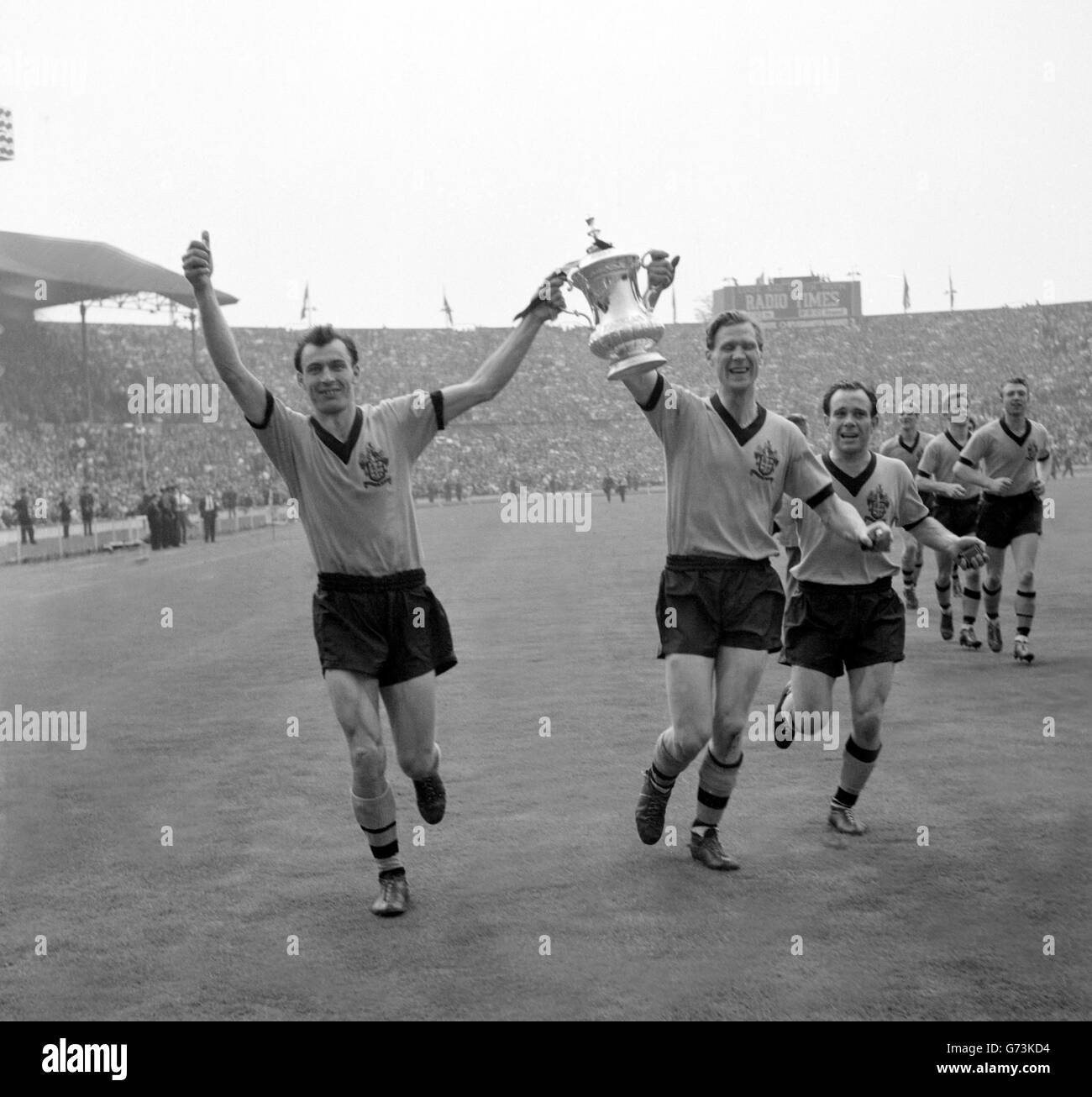 Sport football historical nealscan 1960 fa cup final hires stock