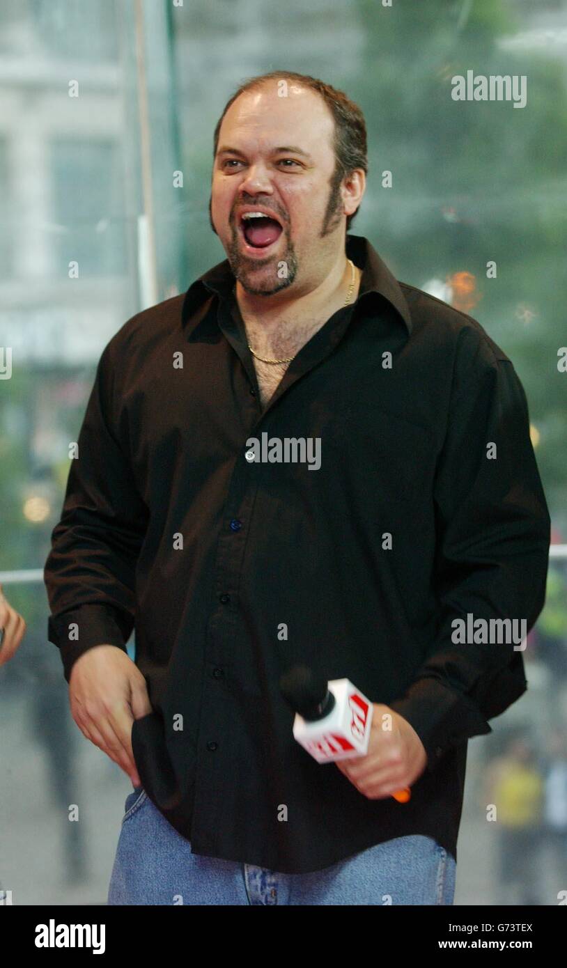 Celebrity showbiz actor television microphone goatee shaun williamson