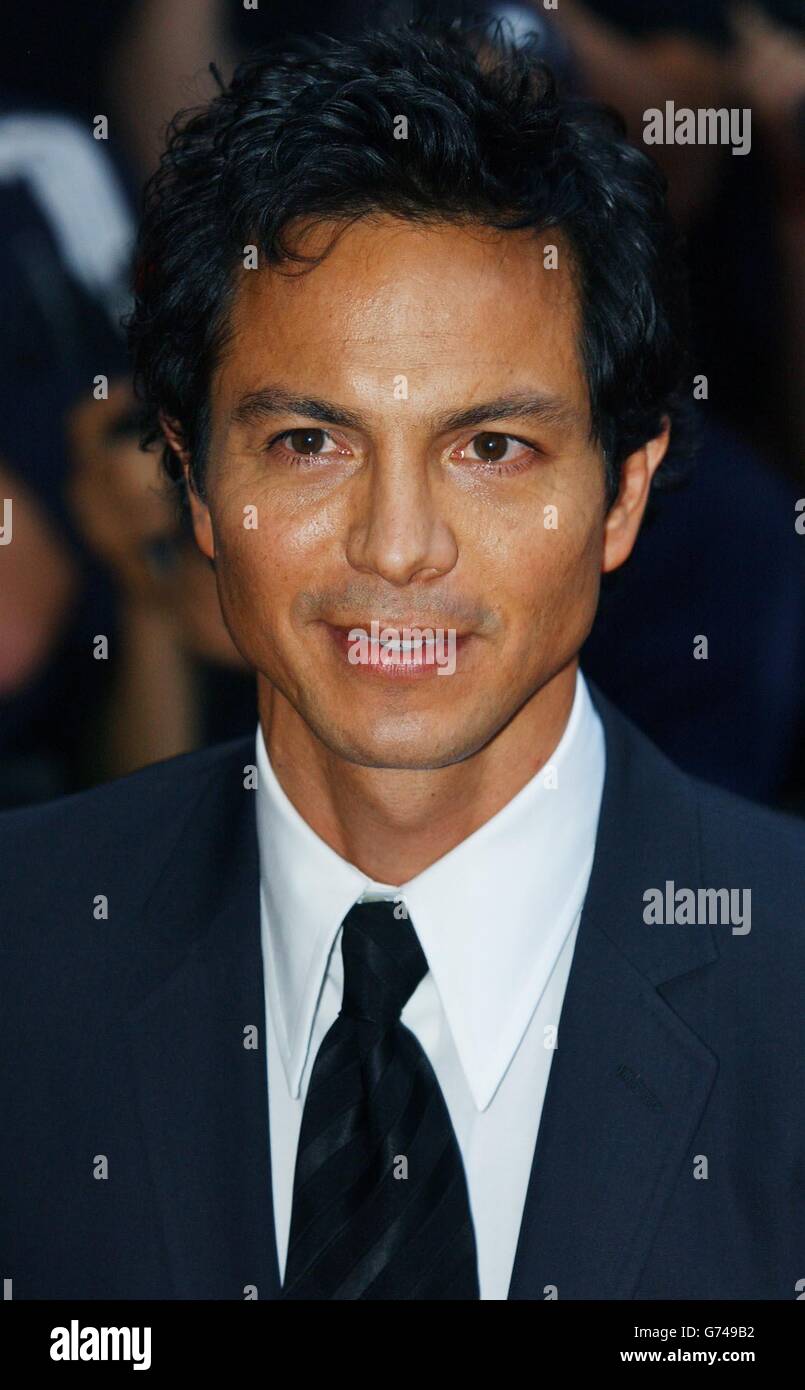 Benjamin Bratt premiere of Catwoman Stock Photo - Alamy