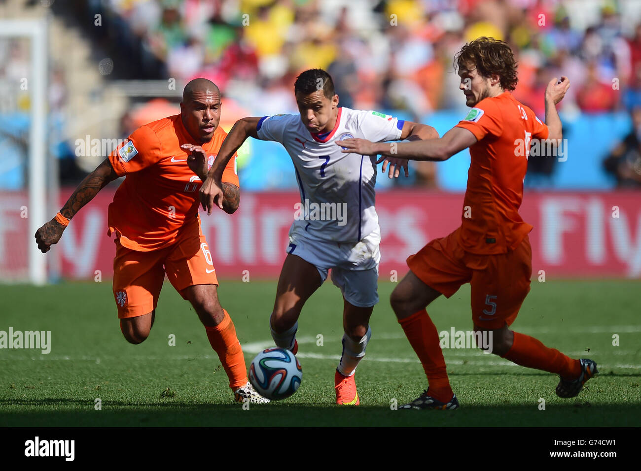 Soccer - FIFA World Cup 2014 - Group B - Netherlands v Chile - Arena Corinthians Stock Photo