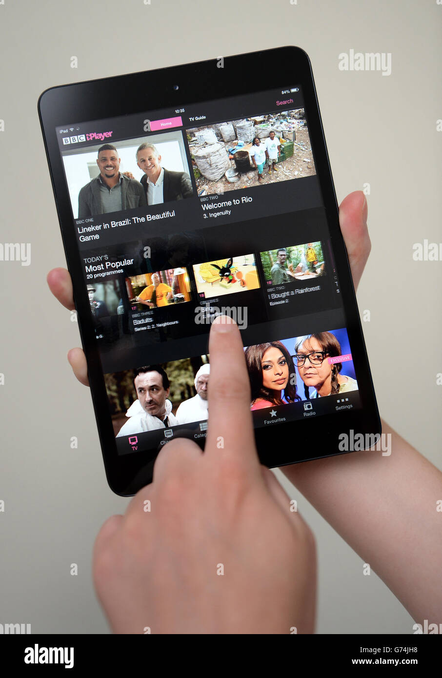 Bbc iplayer app hi-res stock photography and images - Alamy