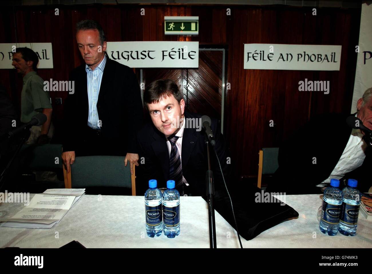 Democratic Unionist Party member Jeffrey Donaldson (centre) fields questions during a Talkback session in St Louise's Comprehensive School on the Falls road in Belfast. Donaldson was on a panel with Sinn Fein MEP Mary Lou McDonald, George Galloway and Eamon Dunphy. Stock Photo