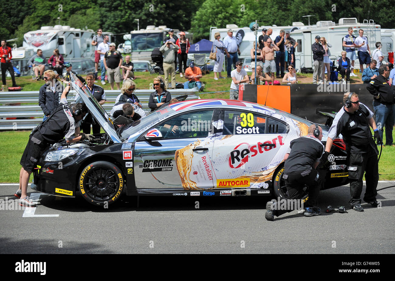 Motor Racing - Dunlop MSA British Touring Car Championship - Oulton ...