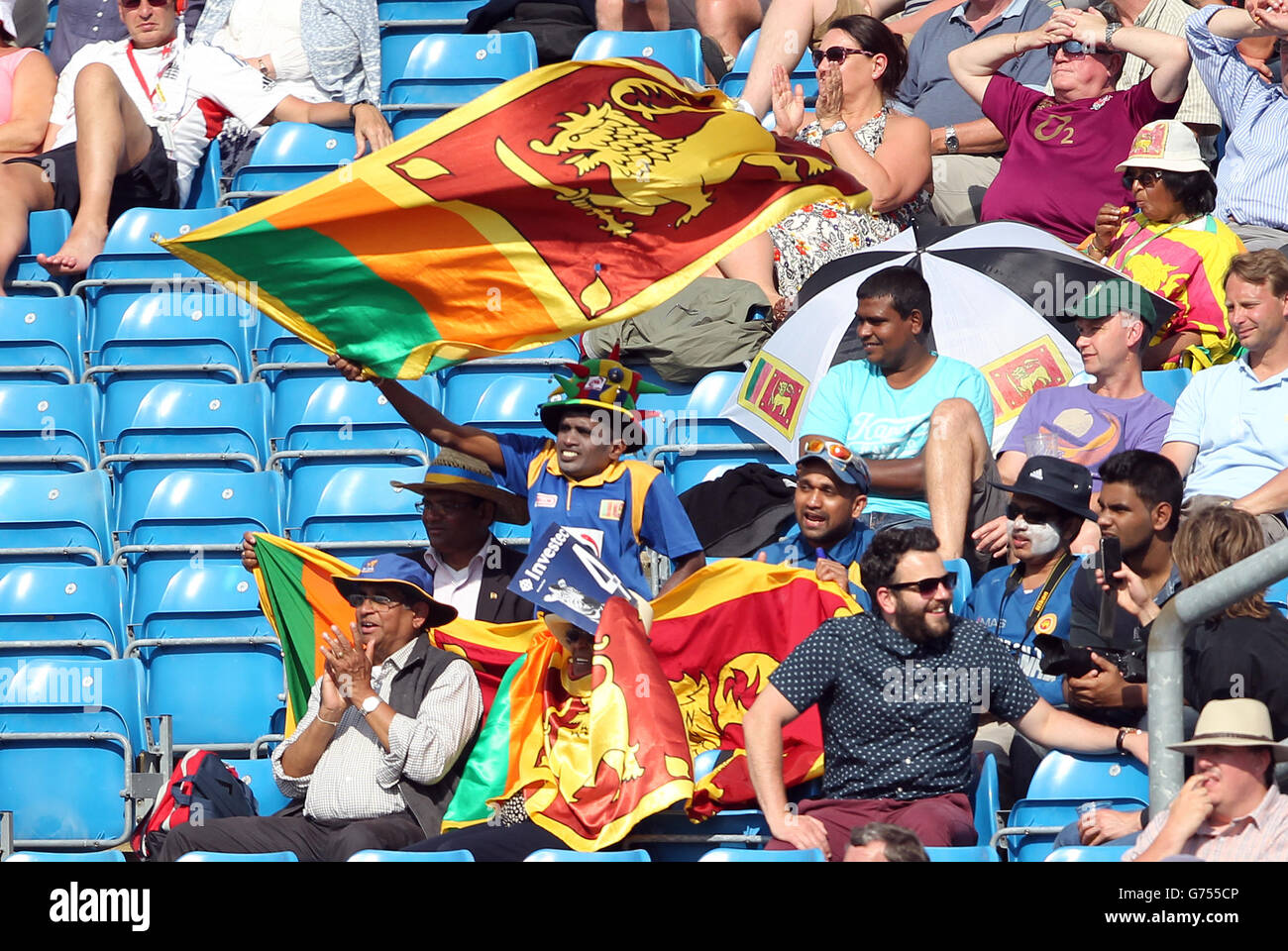 Cricket - Investec Test Series - Second Test - Day One - England v Sri Lanka - Headingley. Sri Lanka fans show their support in the stands Stock Photo
