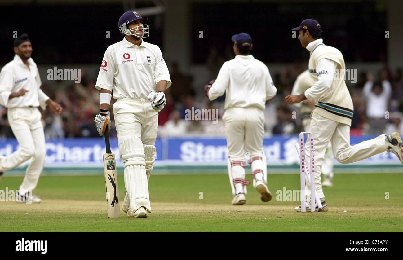Sport cricket action stadium mark butcher hi-res stock photography and ...