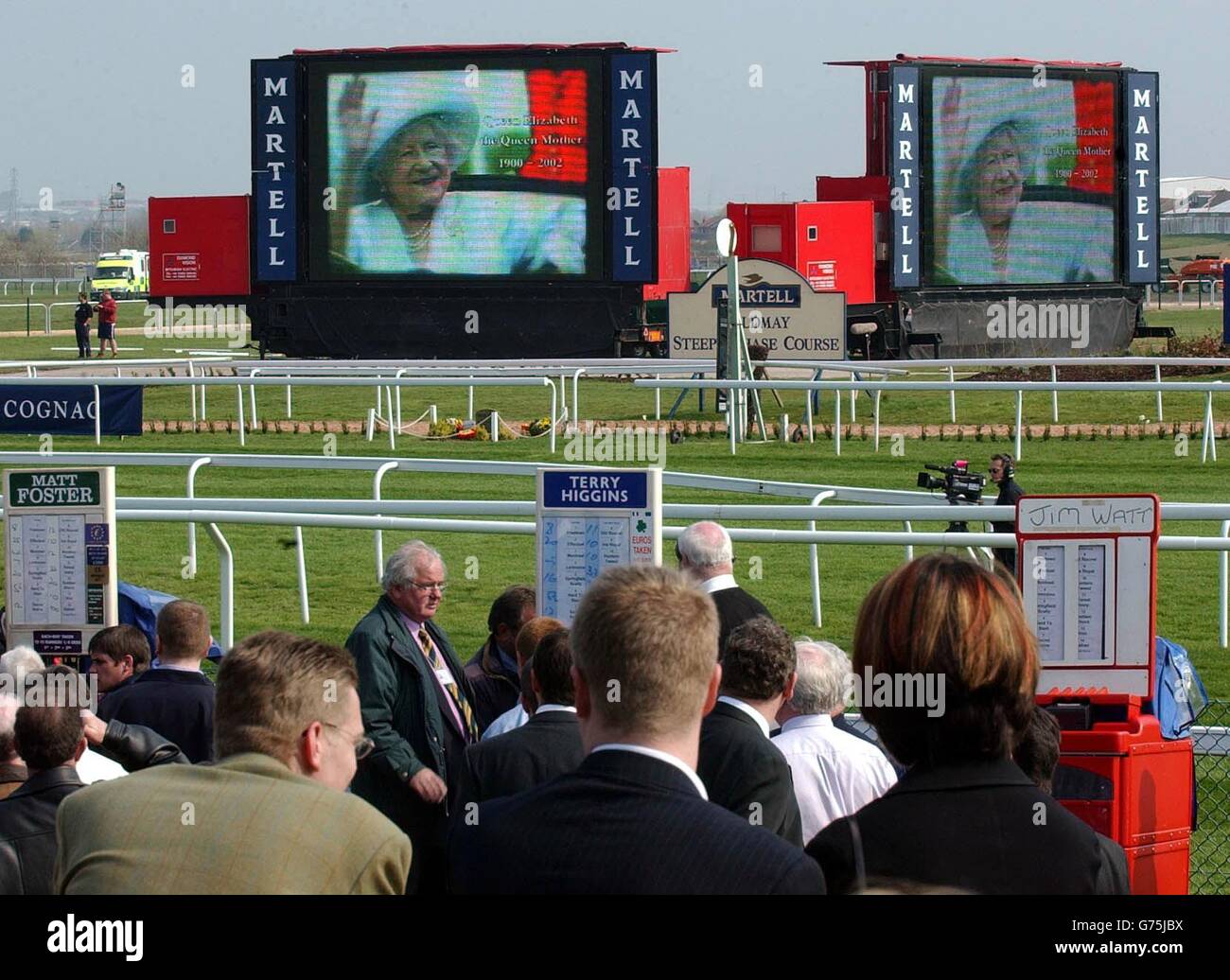 Aintree races - Queen Mother Stock Photo - Alamy