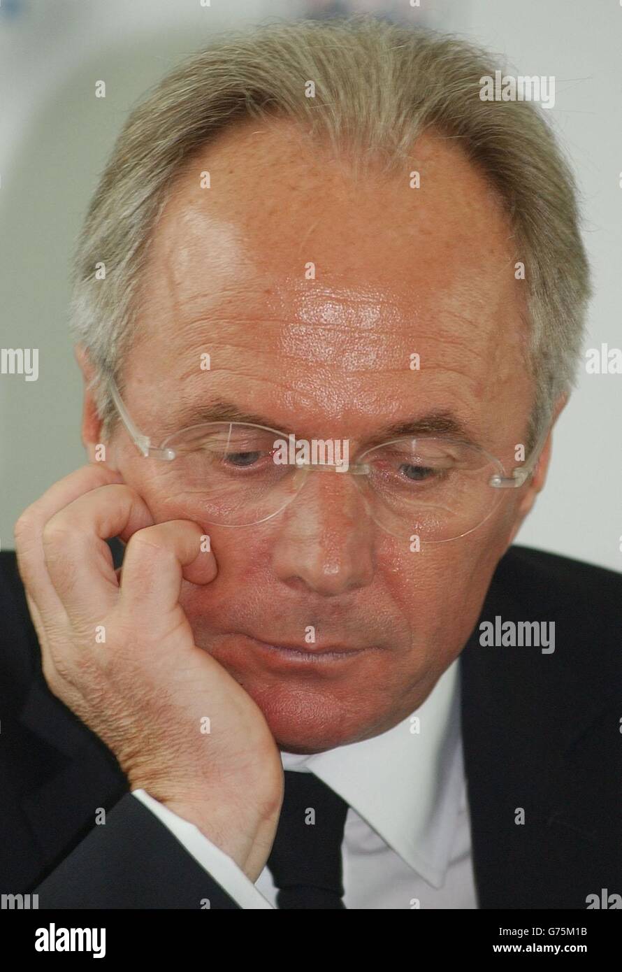 England Manager Sven-Goran Eriksson Stock Photo - Alamy