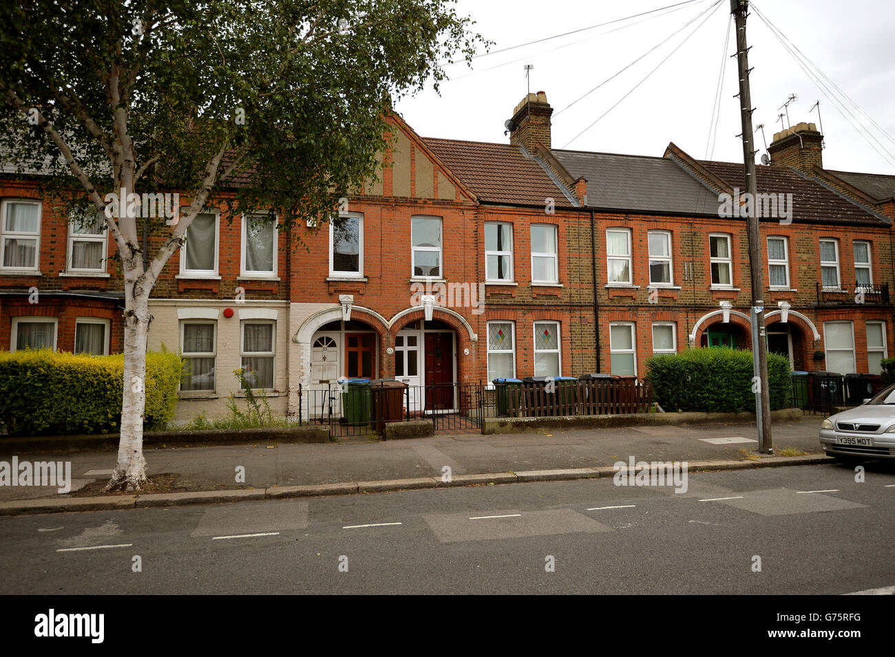 A group flats on warner estate in walthamstow hires stock photography