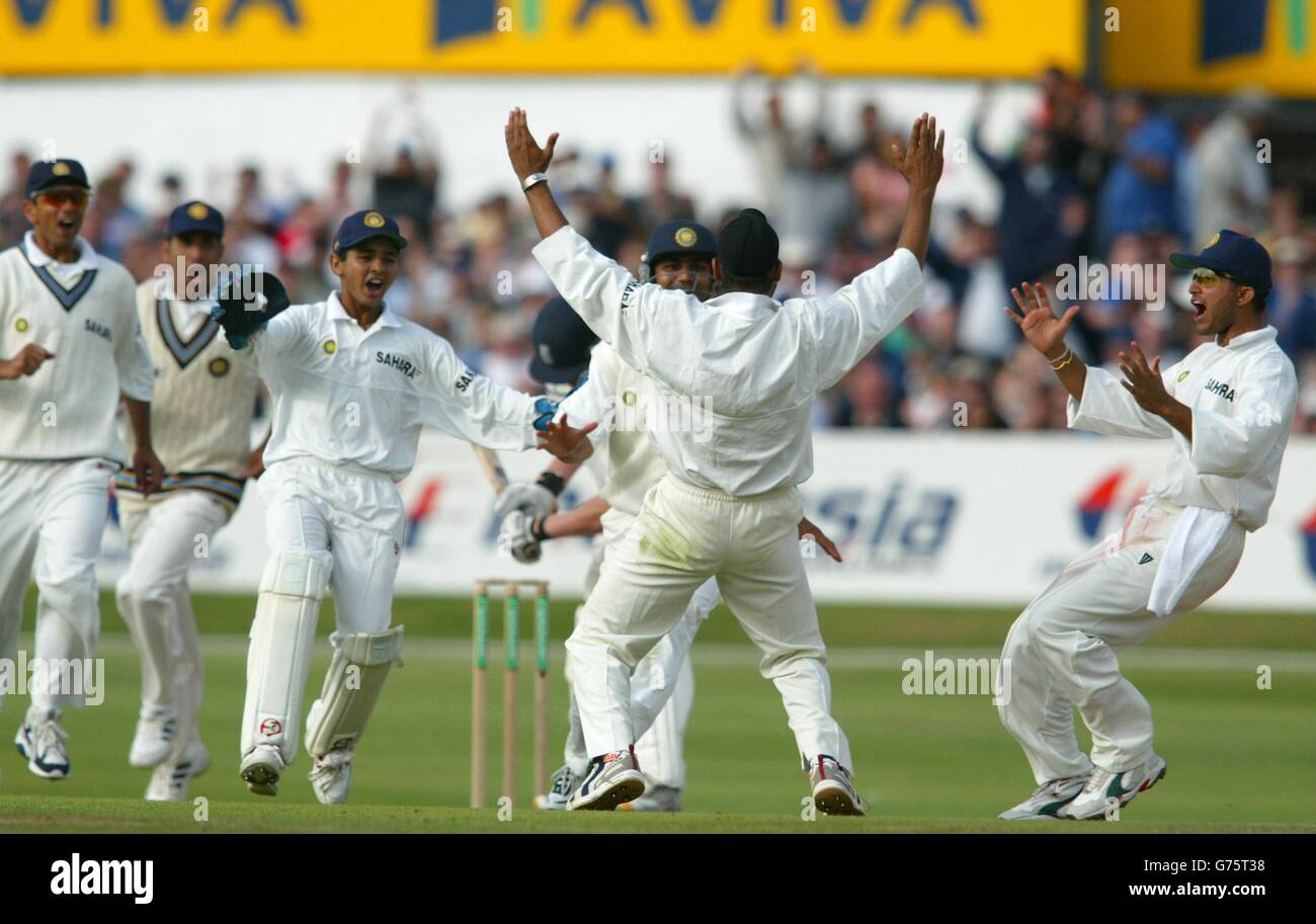 The Indian team run to congratulate Harbajan Singh (centre) after he dismissed Englands Andy Flintoff for zero as the England team collapsed during the third day of the third nPower test match between England and India at Headingley in Leeds. Stock Photo