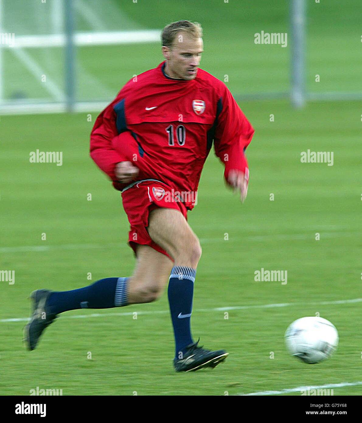 Dennis bergkamp training hi-res stock photography and images - Alamy