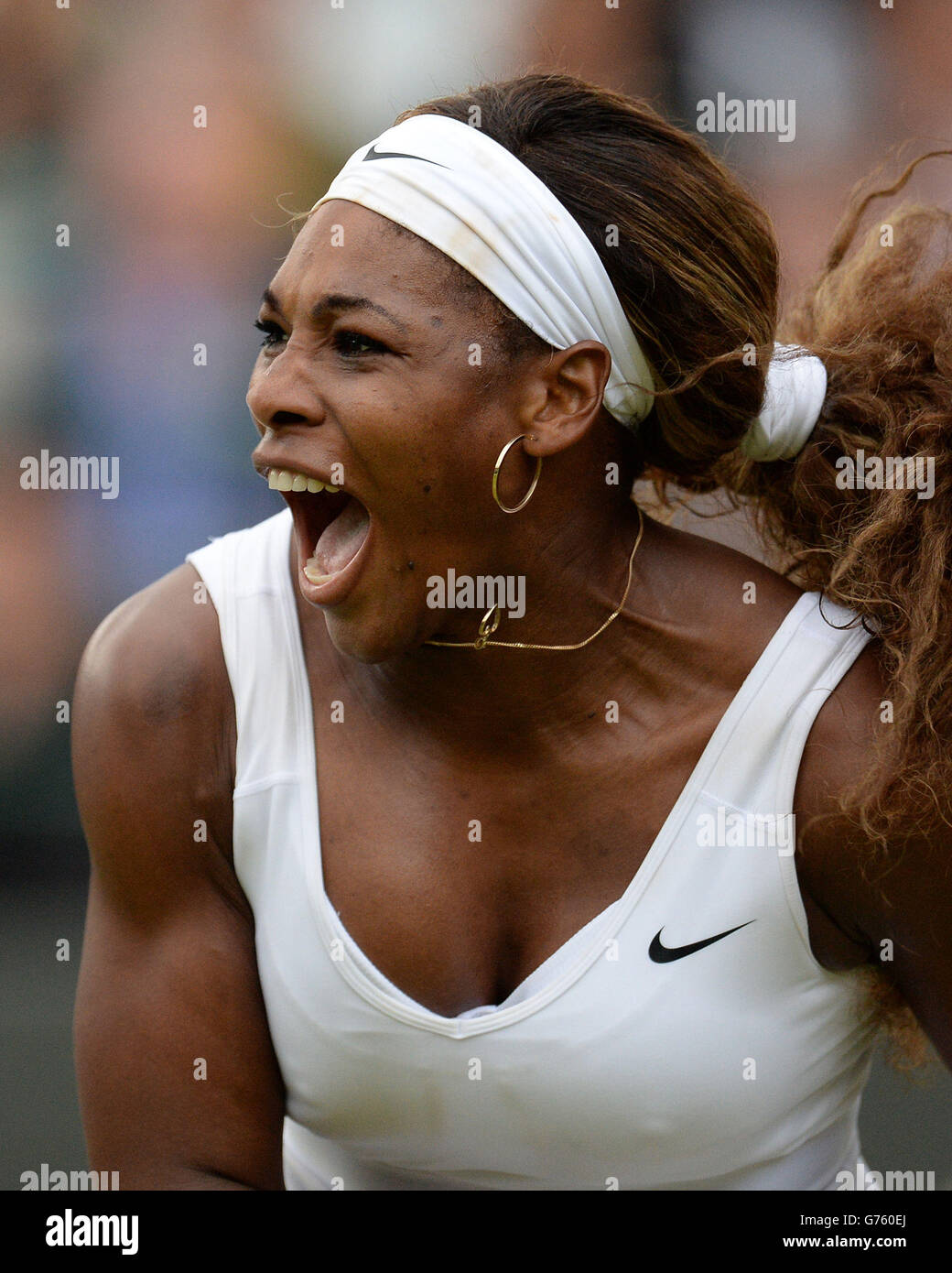 Frances alize in her match against usas serena williams hires