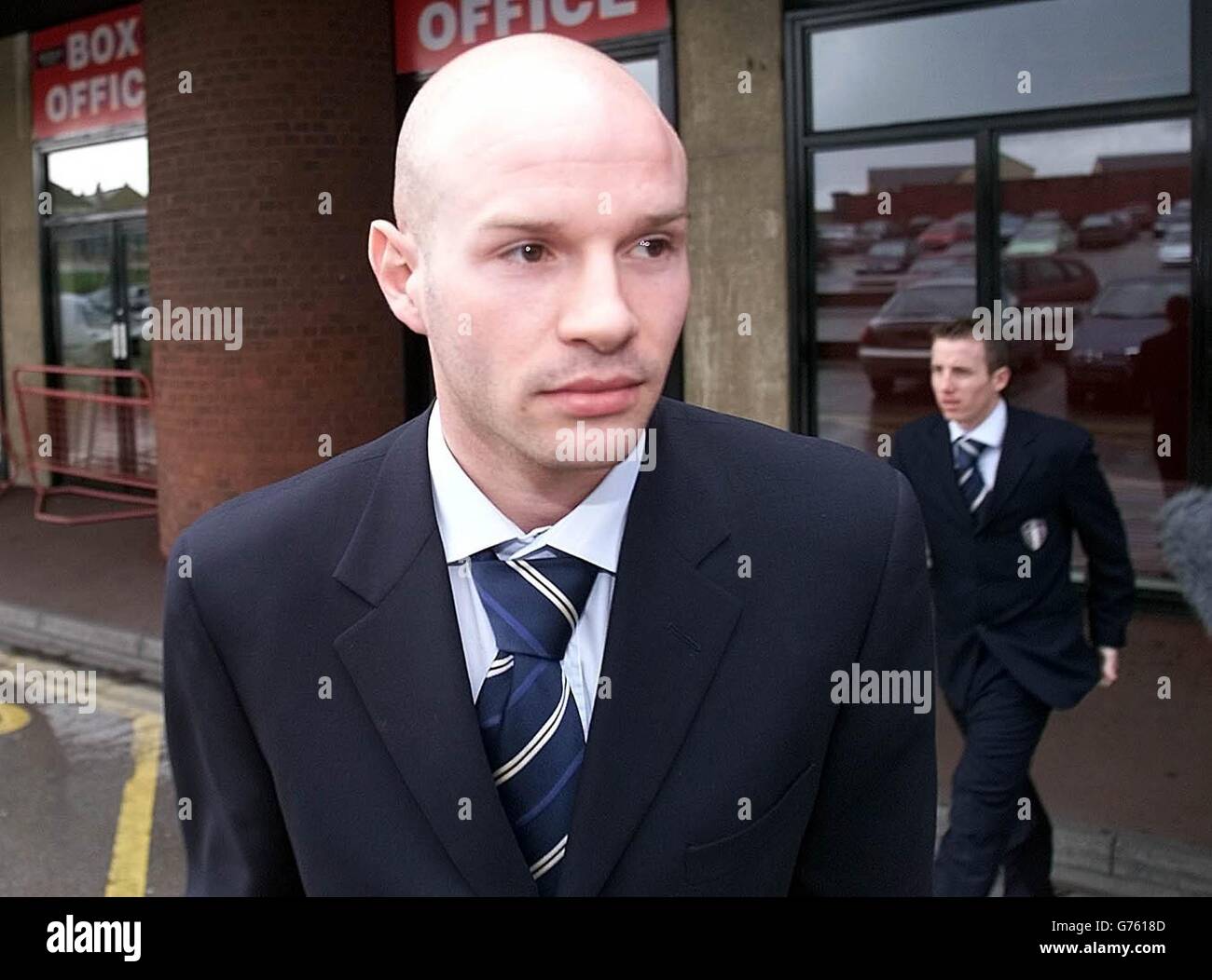 Leeds United Footballers Lee Danny Mills Front Leave Bramall Lane Hi