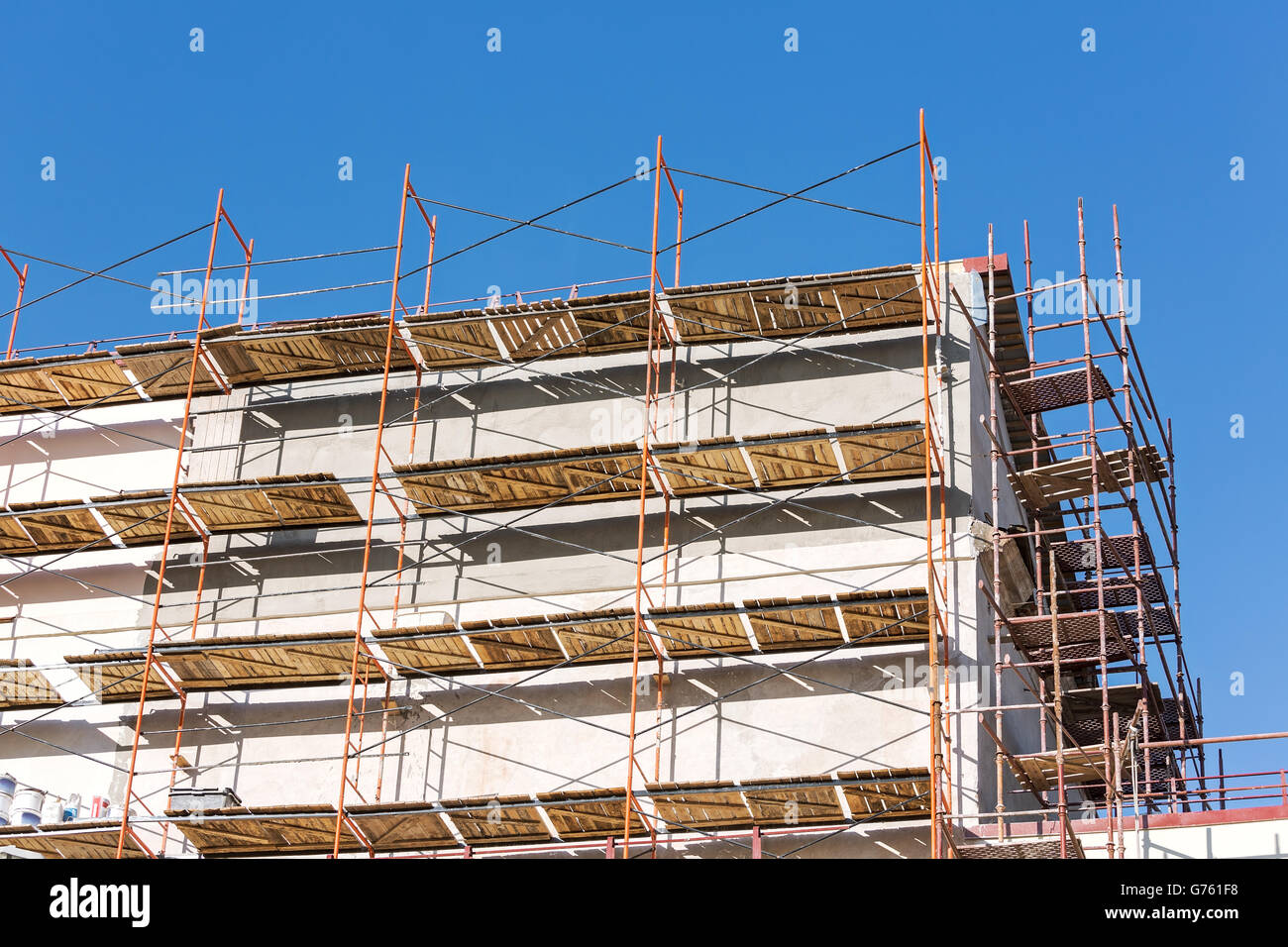 Scaffolding architecture hi-res stock photography and images - Alamy