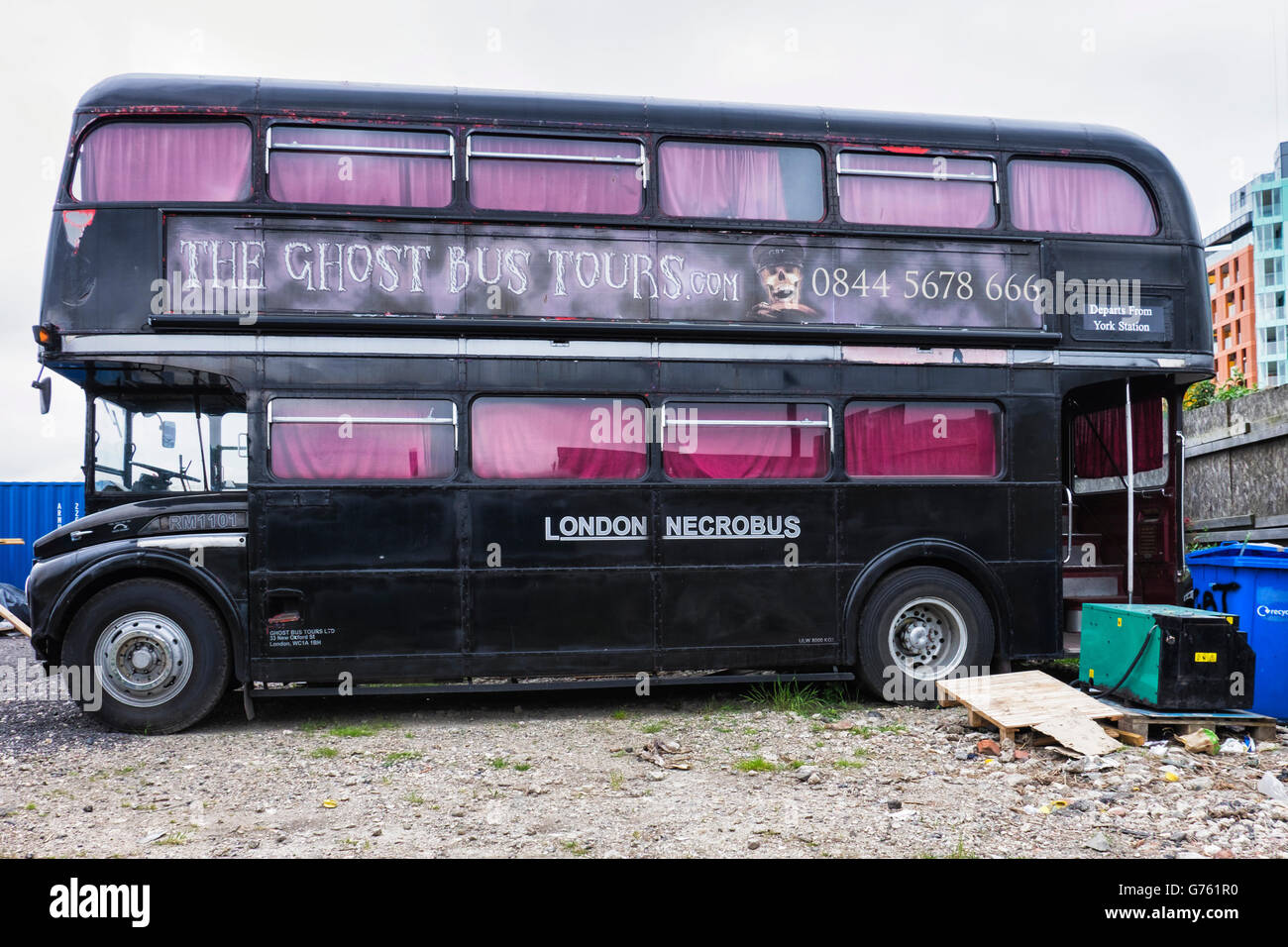 London Necrobus - Old routemaster bus painted black & used for 'Ghost tours' Stock Photo