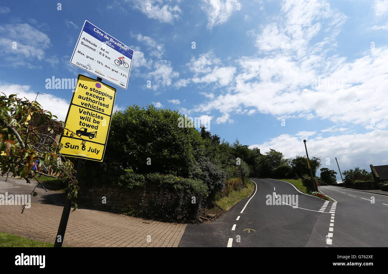 Cycling - Tour de France Previews - Day One. Cote de Bradfield signs on part of the route on stage 2 of the Tour de France near High Bradfield. Stock Photo