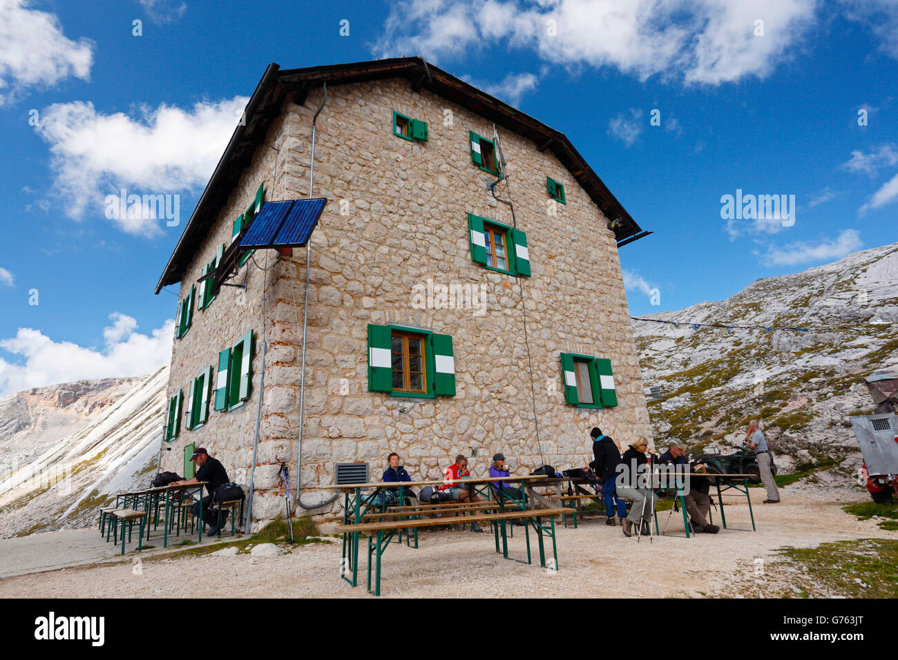 Rifugio Biella alla Croda del Becco, mountain hut, Dolimite del Comelico, Sextner Dolomiten, South Tyrol, Dolomites, Italy Stock Photo