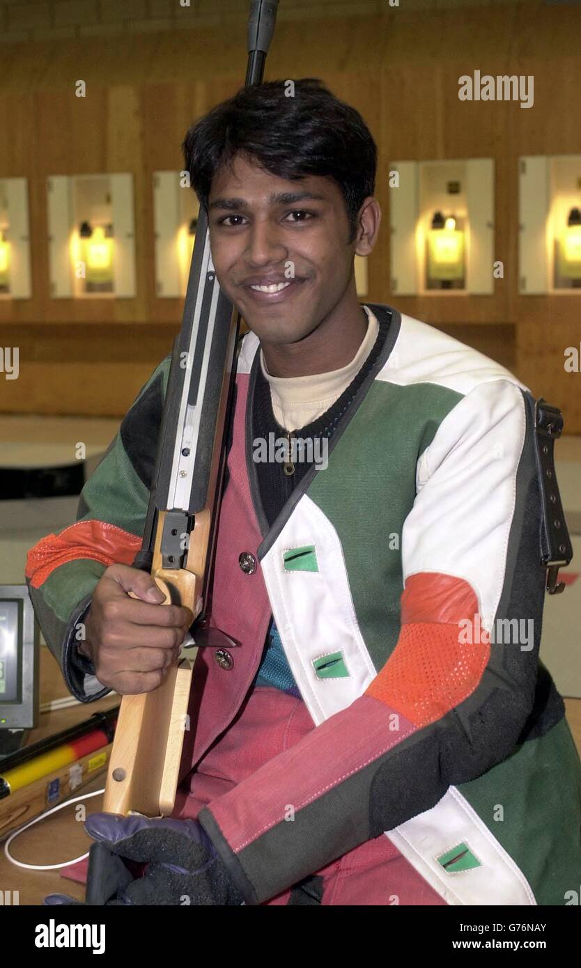 10m air rifles singles hires stock photography and images Alamy