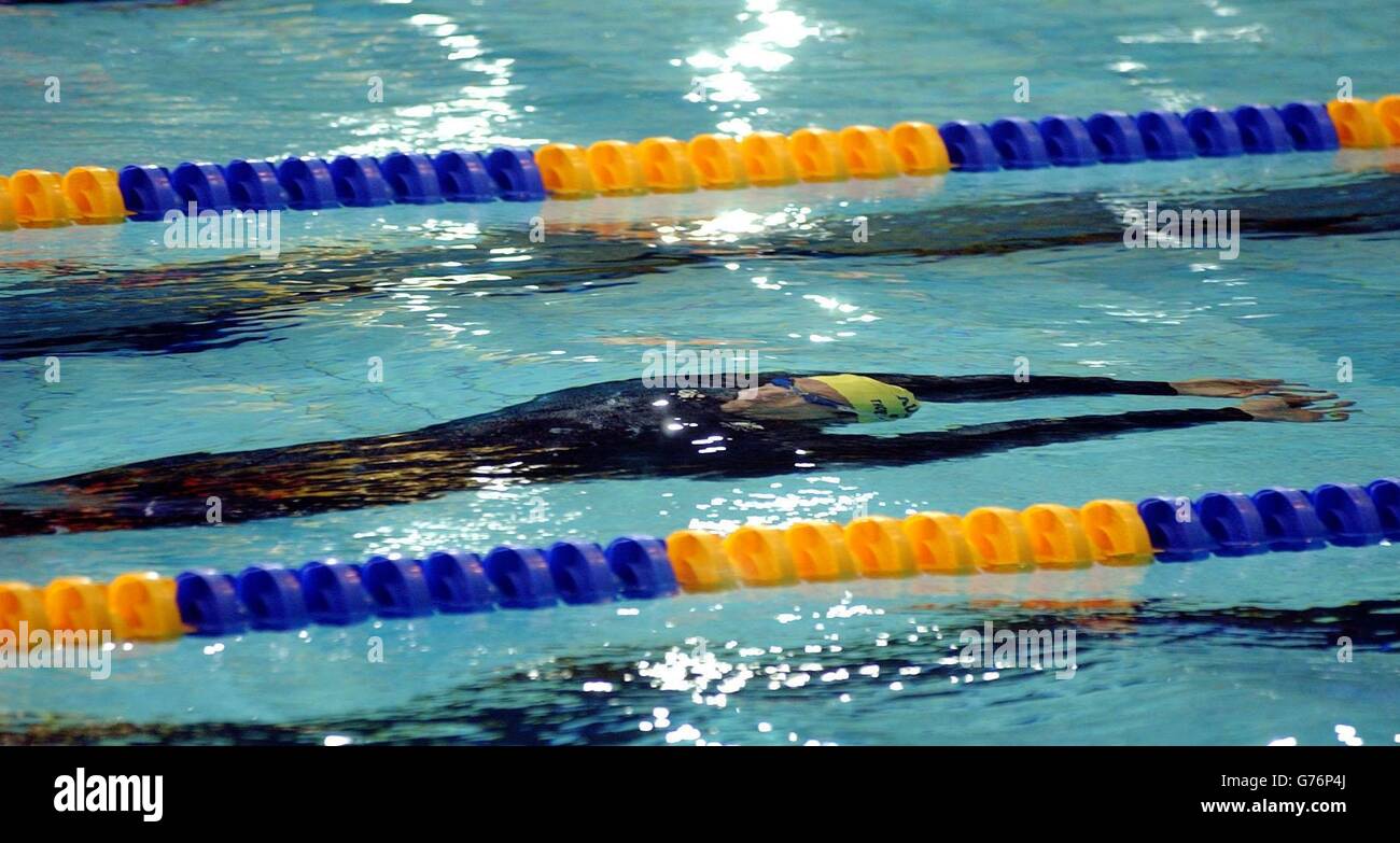 Ian Thorpe 100m Backstroke Stock Photo Alamy