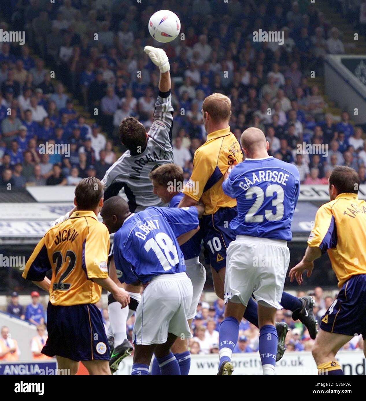 Ipswich goal keeper Andy Marshall rises above a Leicester attack during the Nationwide Division One match at Portman Road, Ipswich. NO UNOFFICIAL CLUB WEBSITE USE. Stock Photo