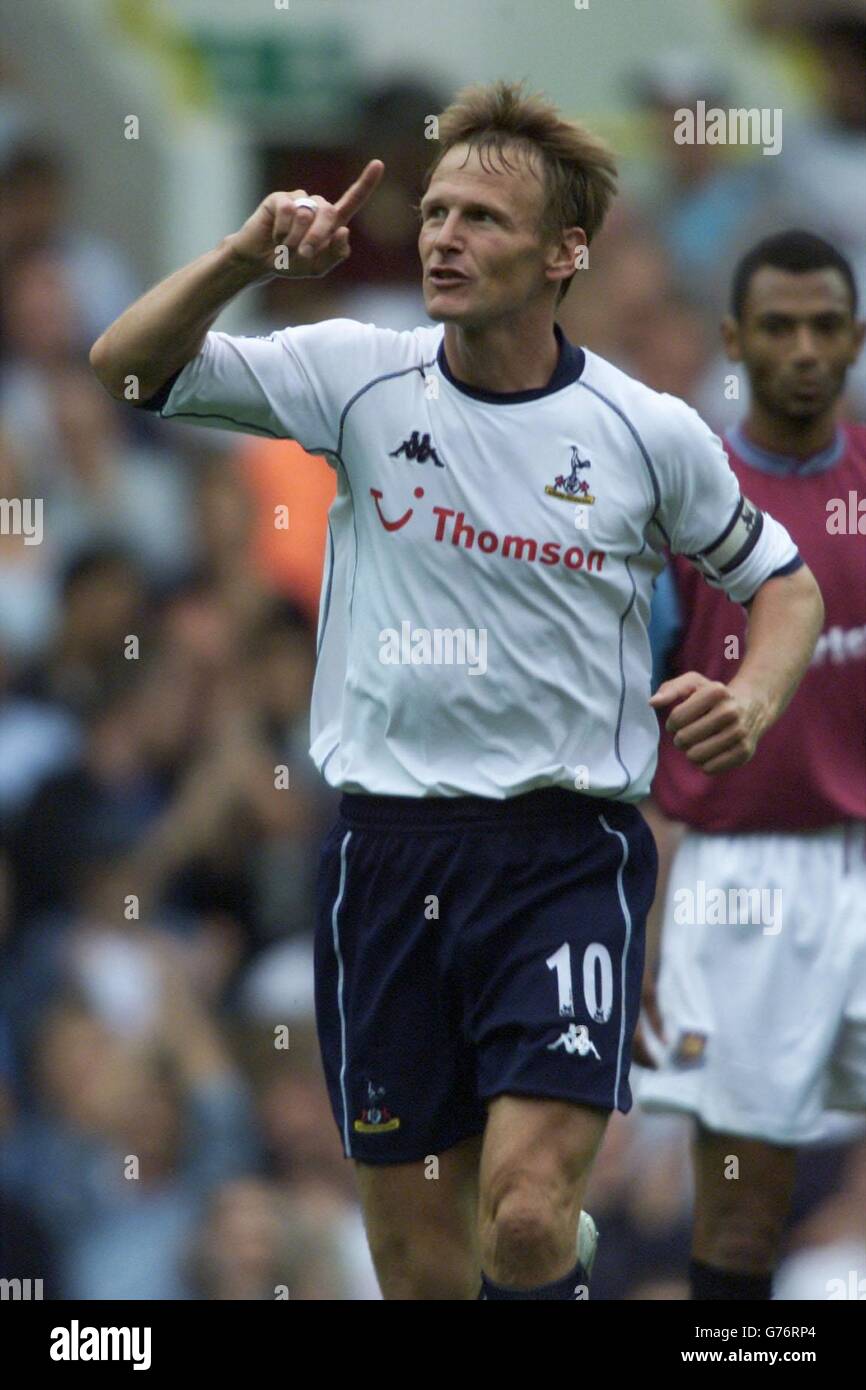 Soccer - FA Cup - Third Round - Tottenham Hotspur v Altrincham Stock Photo  - Alamy