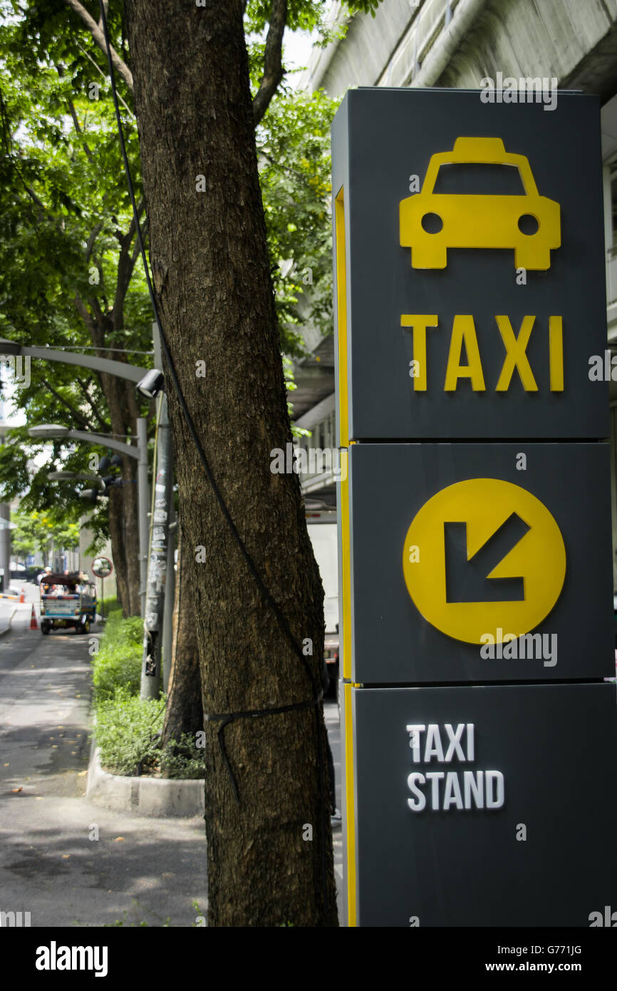 Taxi stand / stop sign on the street, Bangkok, Thailand Stock Photo Alamy