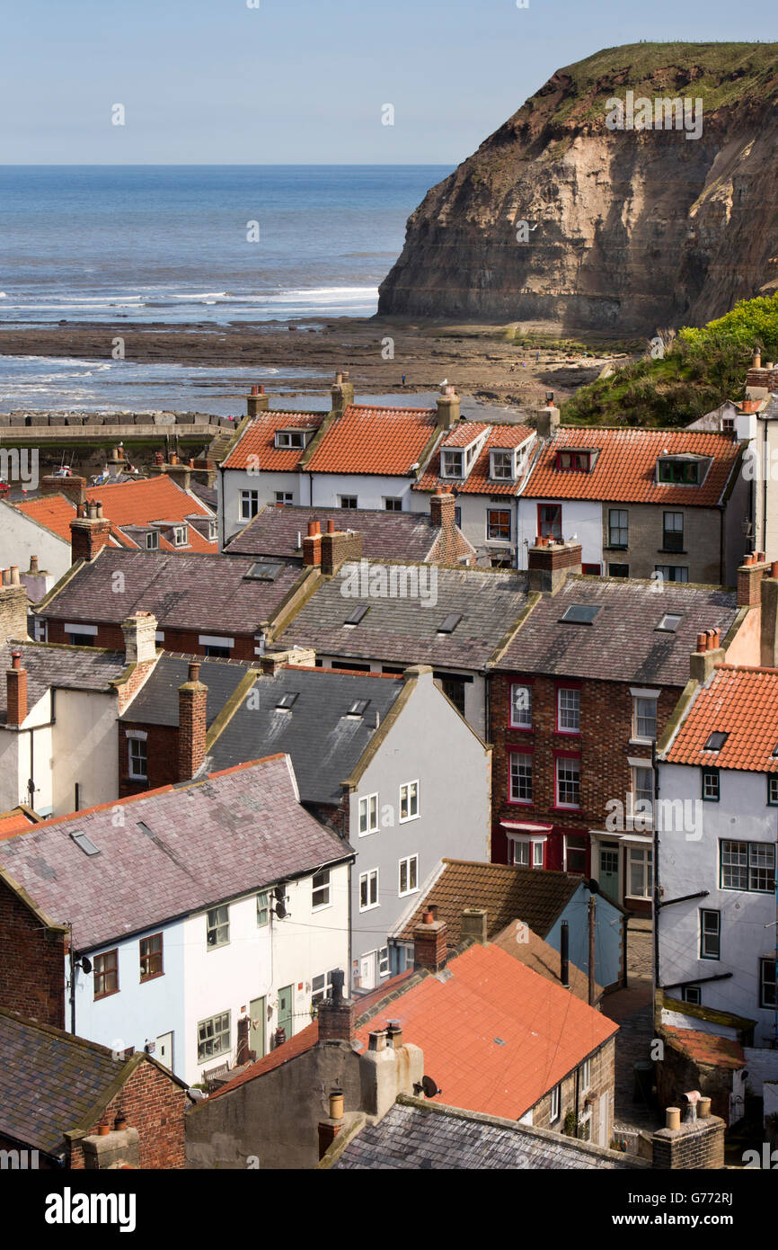 UK, England, Yorkshire, Staithes, elevated view of houses from Cowbar