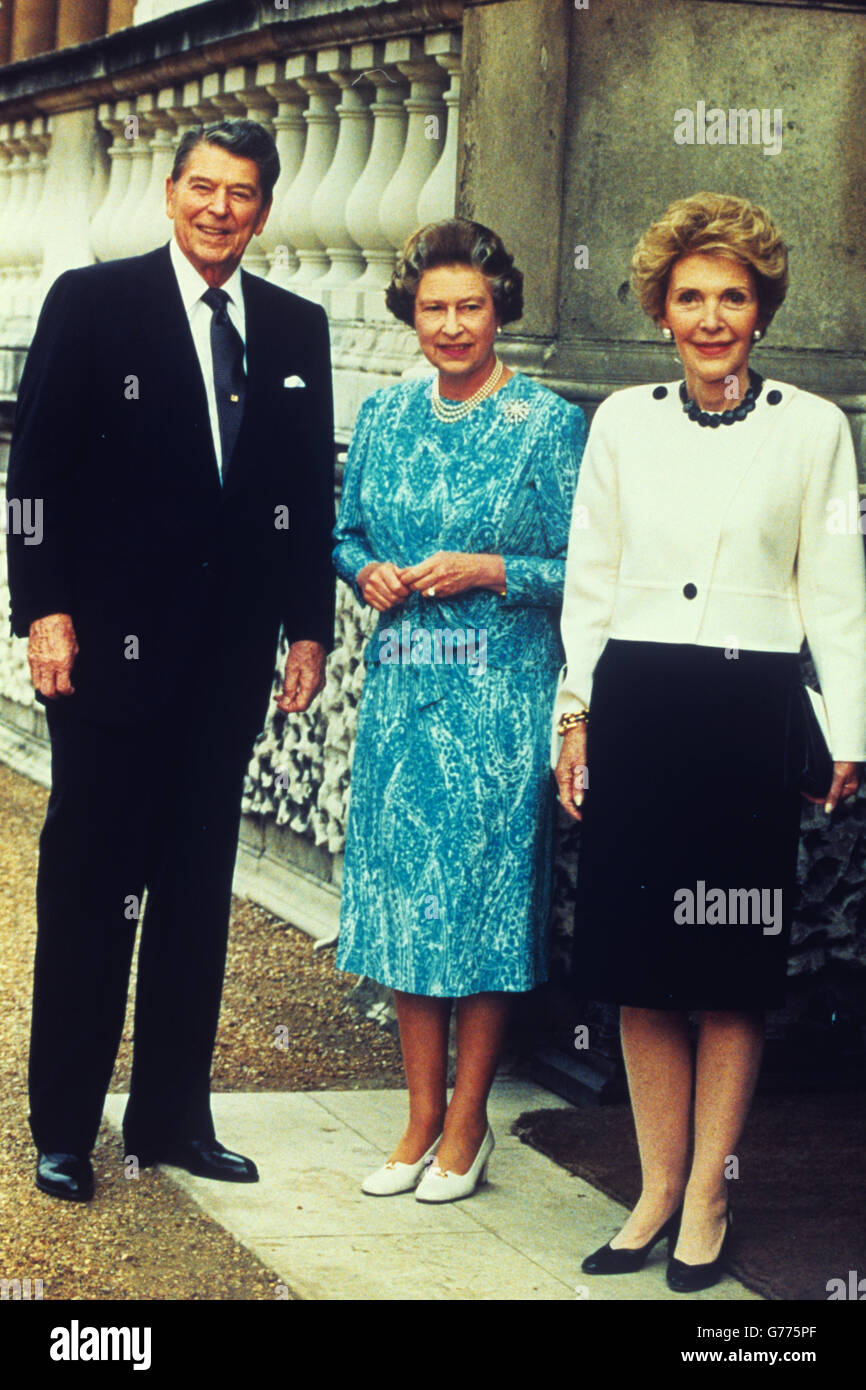 Investitures - Honorary Knighthood - Ronald Reagan - Buckingham Palace ...