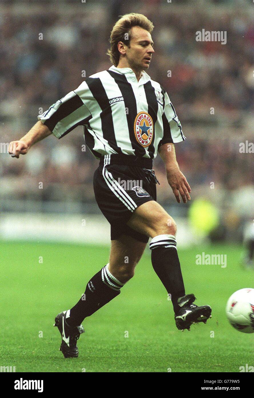 Soccer - FA Carling Premiership - Newcastle United v Manchester United - St James' Park. John Beresford, Newcastle United Stock Photo