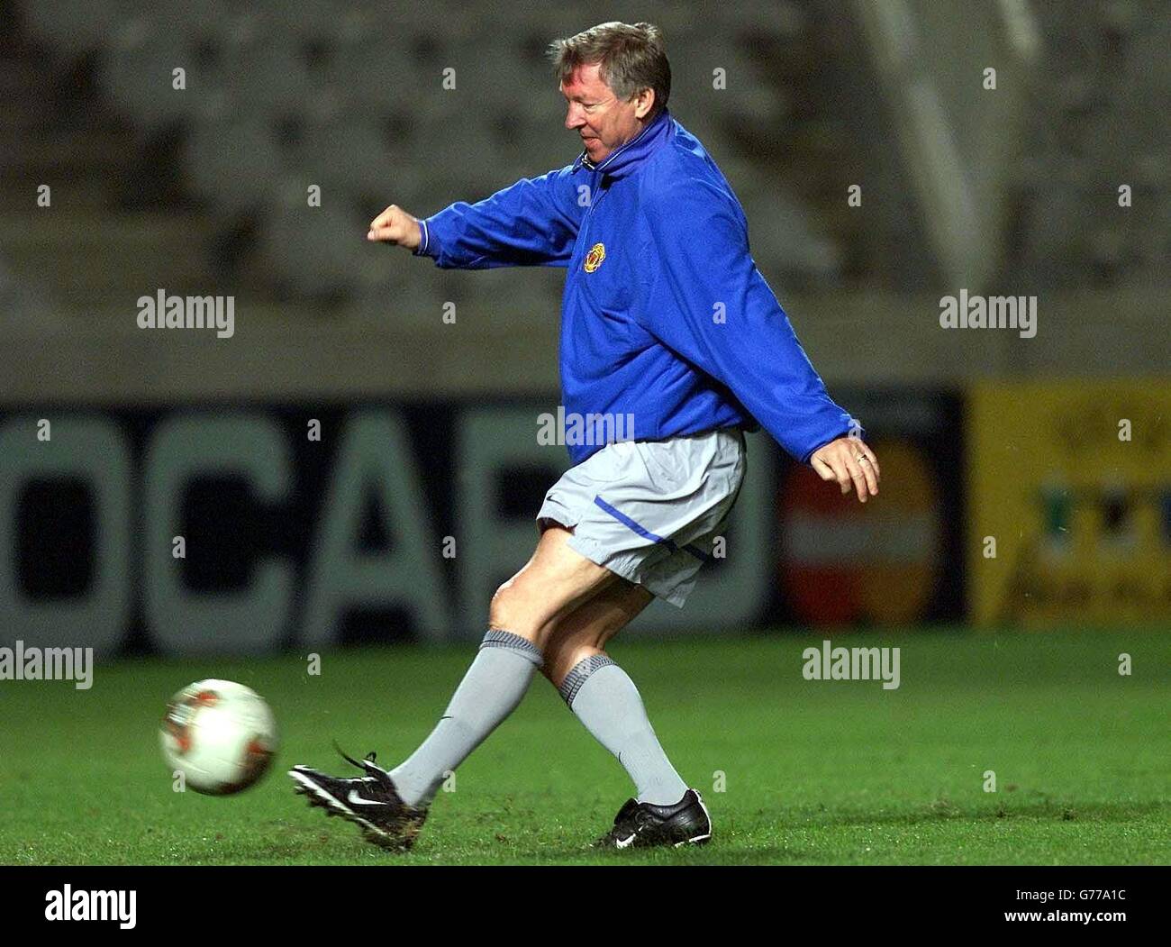 Alex ferguson in training hi-res stock photography and images - Alamy