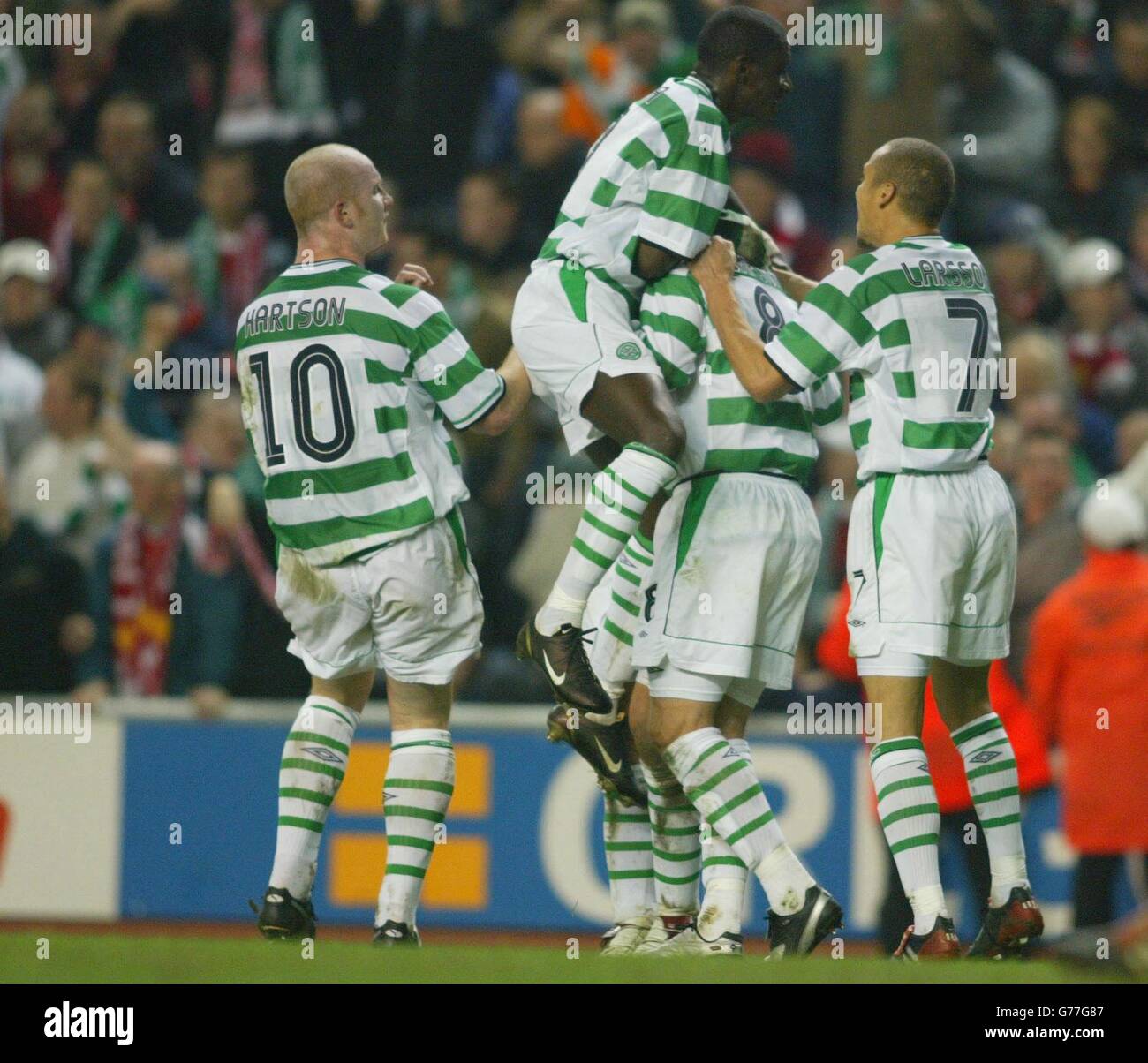Celtic's Alan Thompson celebrates the first goal Stock Photo - Alamy