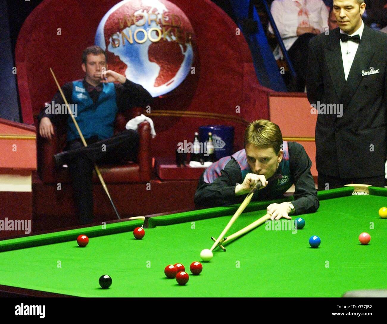 Irelands Ken Doherty during the Embassy World Snooker Final against Wales Mark Williams at The Crucible Theatre, Sheffield Stock Photo