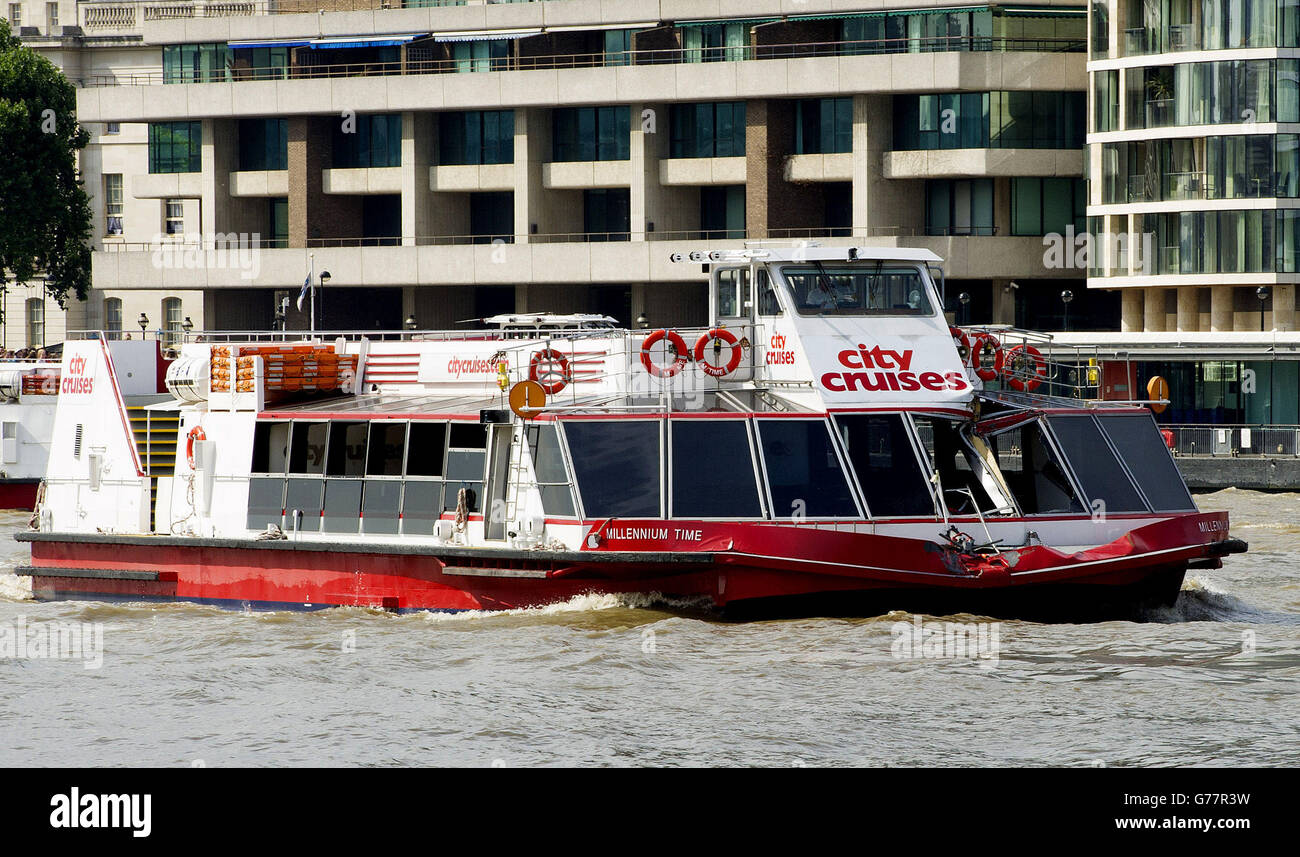 Seven hurt as boats crash on Thames Stock Photo Alamy