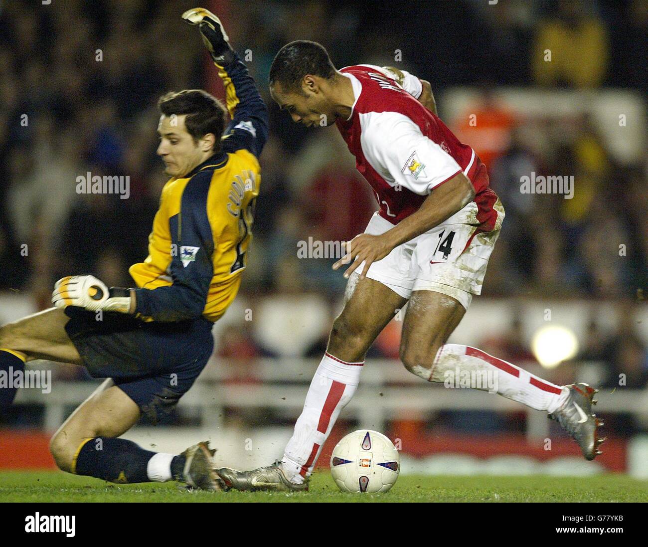Goalkeeper Rushing Out Rushing goalkeeper hi-res stock photography and images - Alamy
