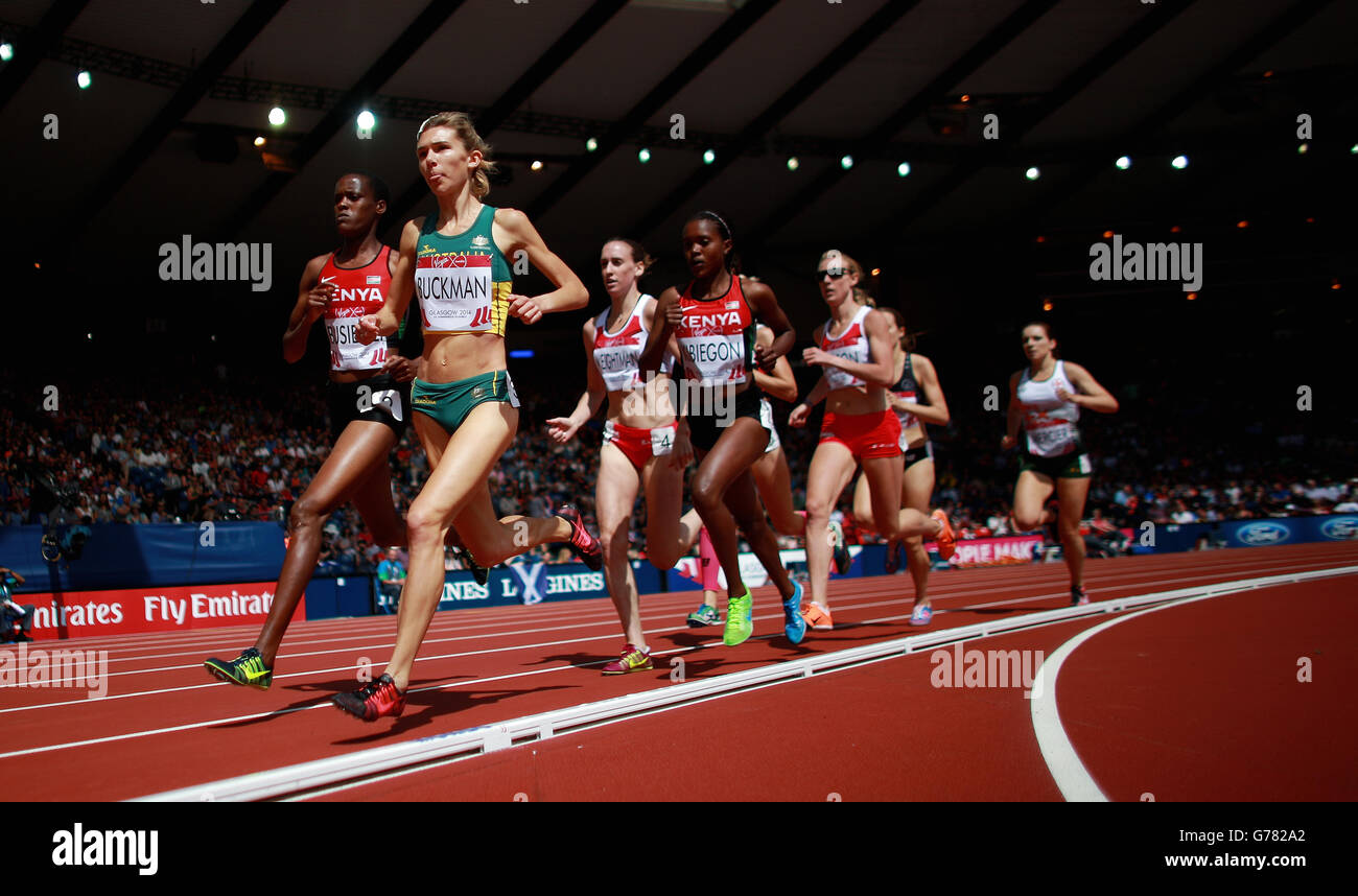 Australia's Zoe Buckman leads the field in the Women's 1500m round 1