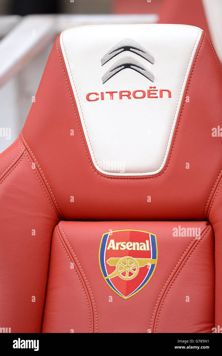 Soccer - 2014 Emirates Cup - Arsenal v SL Benfica - Emirates Stadium Stock Photo