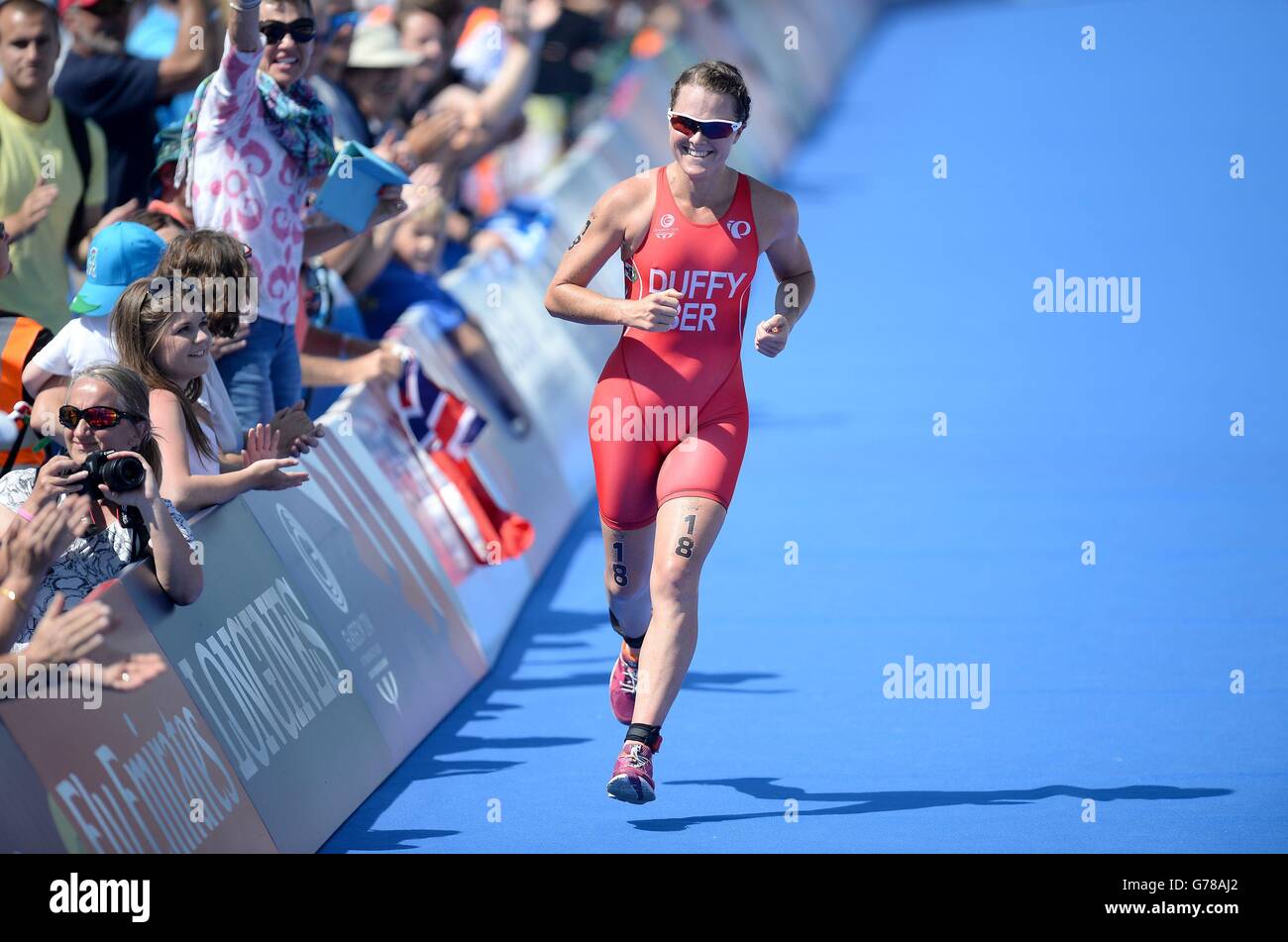 bermuda-s-flora-duffy-finishes-the-women-s-triathlon-at-strathclyde