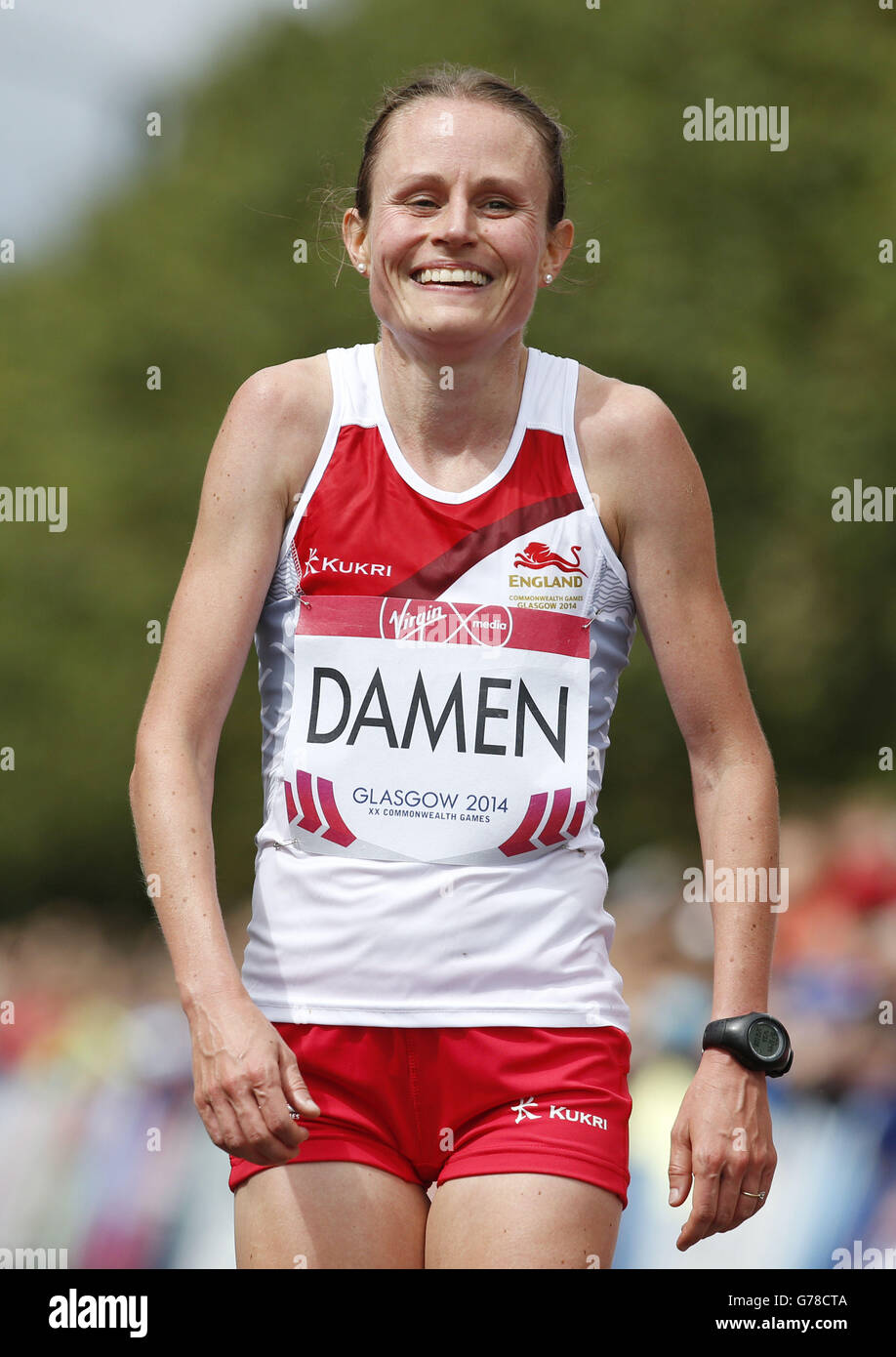 England's Louise Damen during the Men's Marathon during the 2014 Commonwealth Games in Glasgow during the 2014 Commonwealth Games in Glasgow. Stock Photo