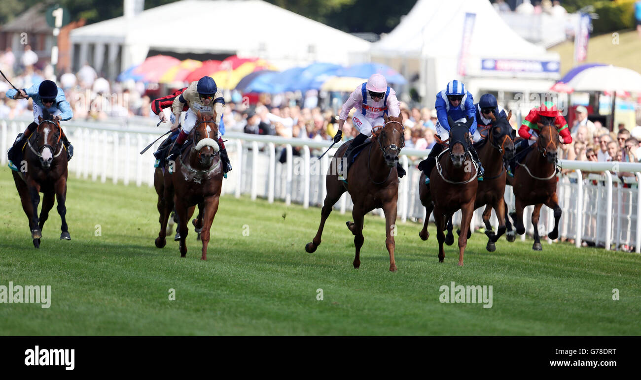 Horse Racing - Glorious Goodwood - Day One - Goodwood Racecourse Stock Photo