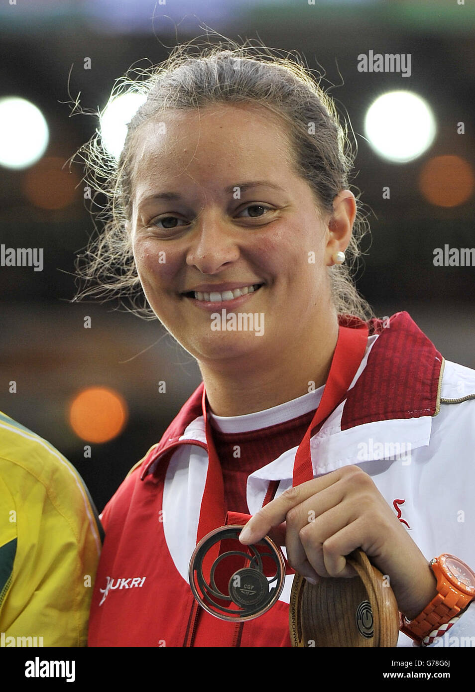 England's Jade Lally with her bronze medal for the Women's Discus, at Hampden Park, during the 2014 Commonwealth Games in Glasgow. Stock Photo