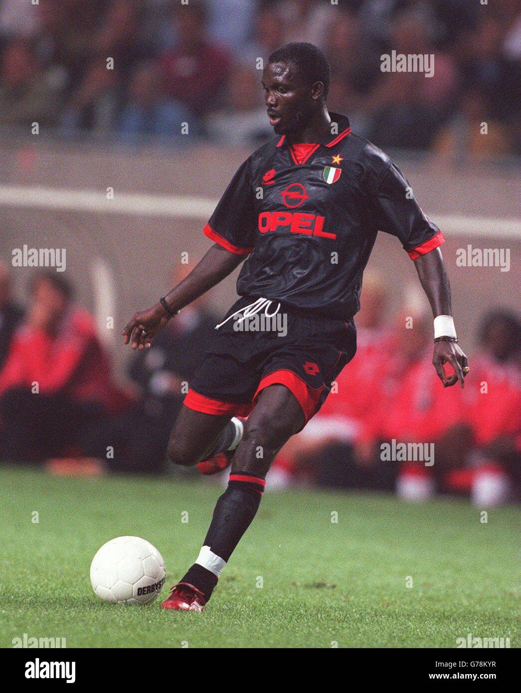George weah ac milan hi-res stock photography and images - Alamy
