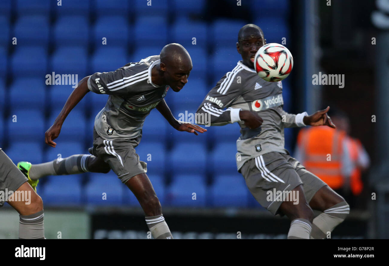 Atiba hutchinson hi-res stock photography and images - Page 2 - Alamy