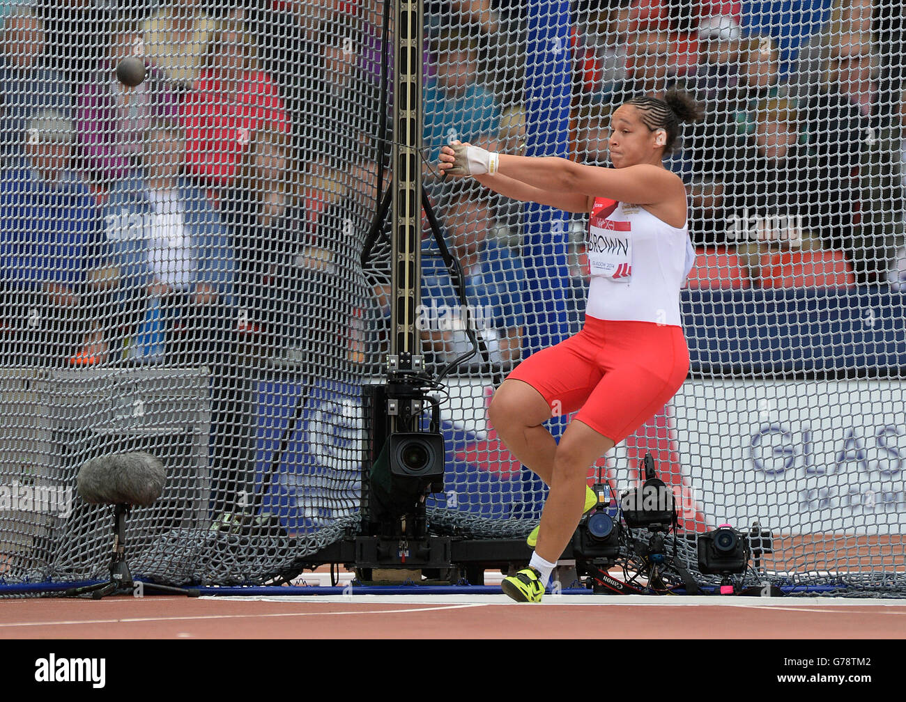 Hammer throw sport hires stock photography and images Alamy