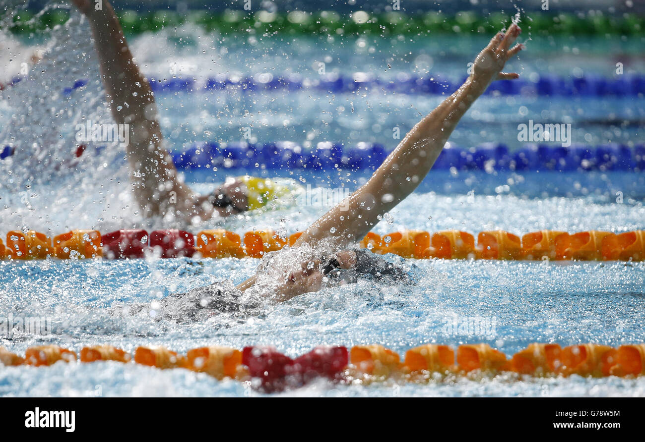 England's Elizabeth Simmonds during the Women's 200m Backstroke Final, at Tollcross Swimming Centre, during the 2014 Commonwealth Games in Glasgow. Stock Photo