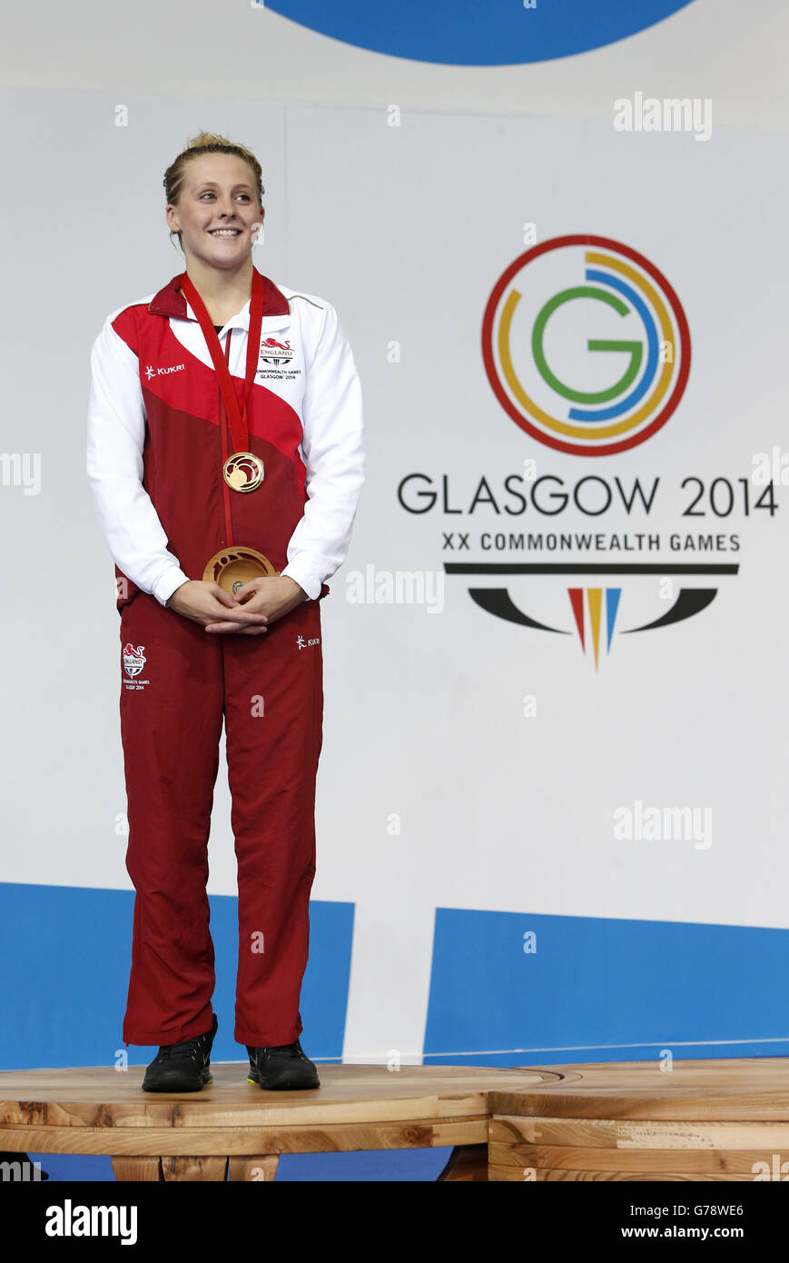 England's Siobhan O'Connor with her gold medal for the Women's 200m Individual Medley Final, at Tollcross Swimming Centre, during the 2014 Commonwealth Games in Glasgow. Stock Photo
