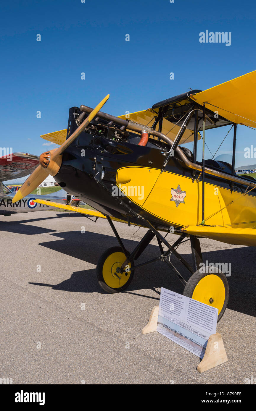 De havilland dh 60 moth hi-res stock photography and images - Alamy